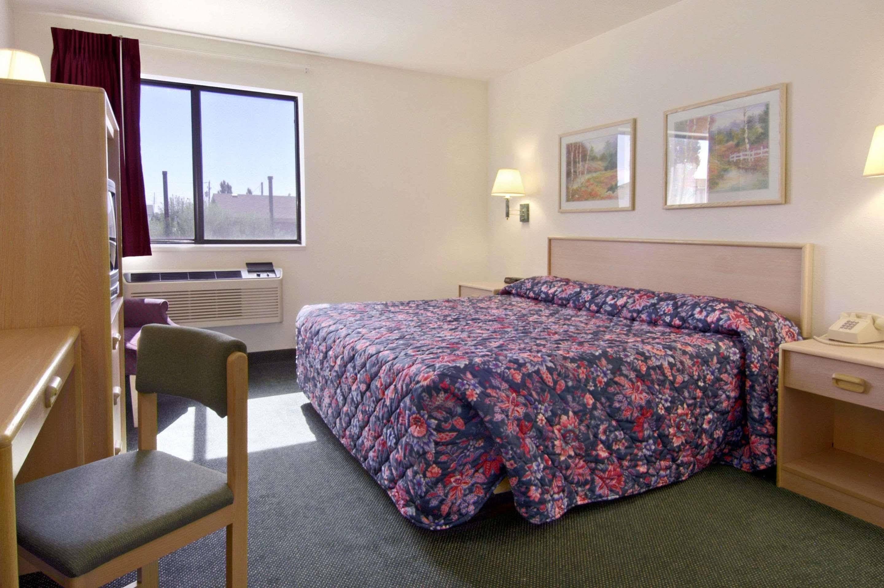 בלאנדינג Arch Canyon Inn מראה חיצוני תמונה