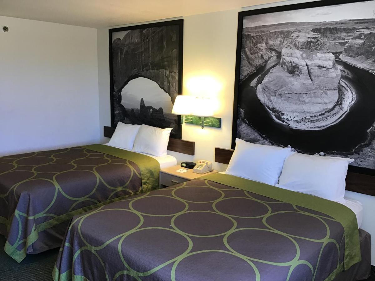 בלאנדינג Arch Canyon Inn מראה חיצוני תמונה