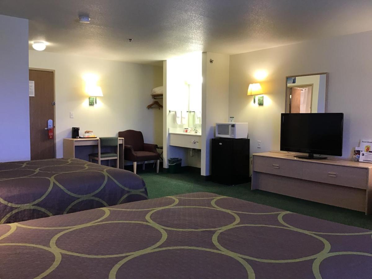 בלאנדינג Arch Canyon Inn מראה חיצוני תמונה